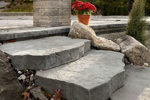 Techo-Bloc Maya Step, Slate - Rock Garden Brown