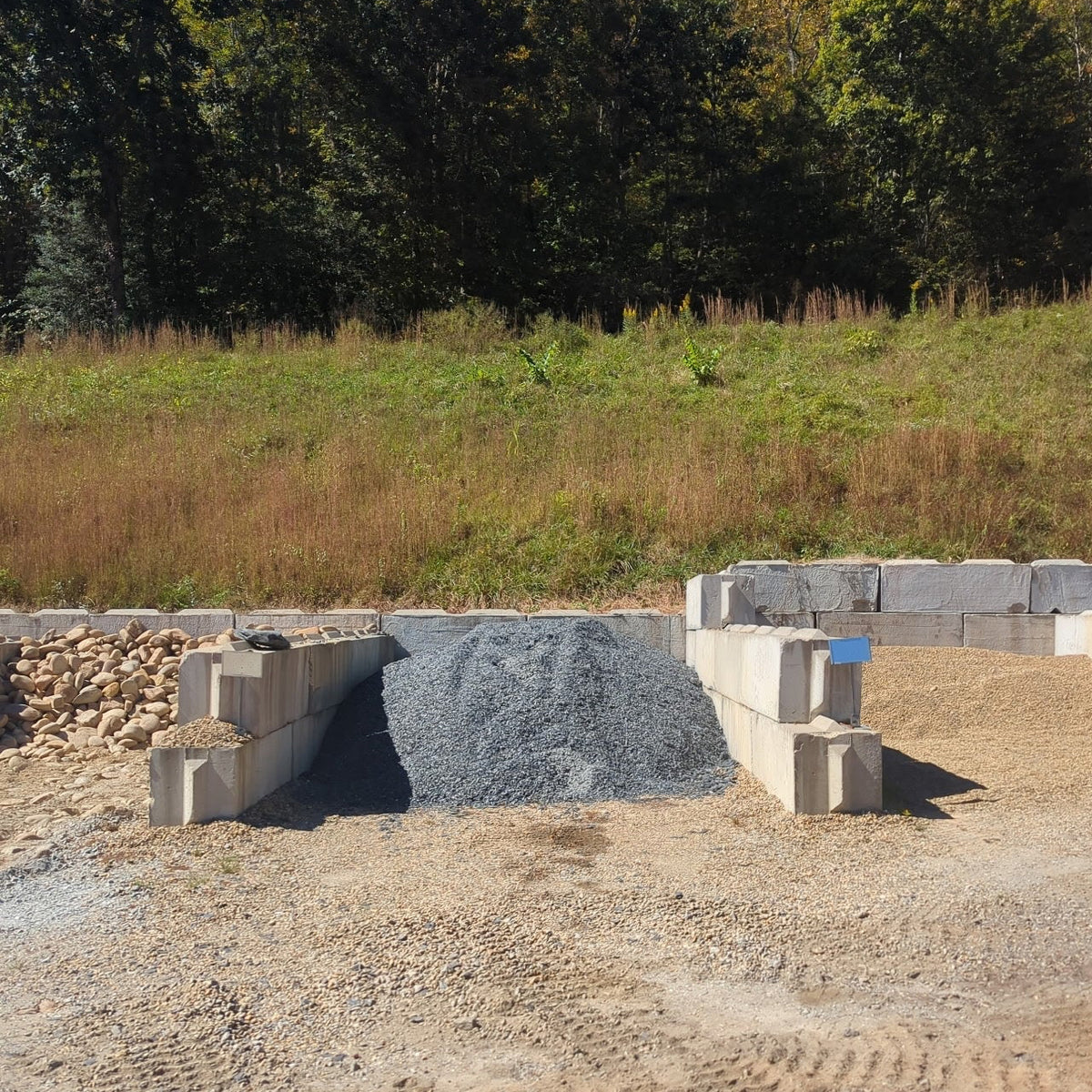 Black Slate Chips – Landscape Size | Decorative Gravel