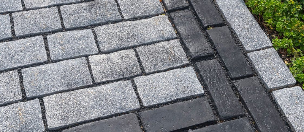 Unilock Treo Prem Small Rec Max Paver - Charcoal