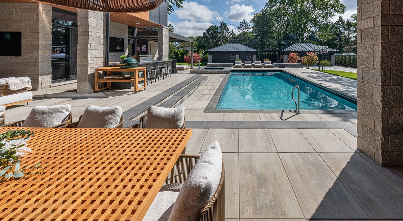 Unilock Beacon Hill Smooth Paver – Fossil (Random Bundle)